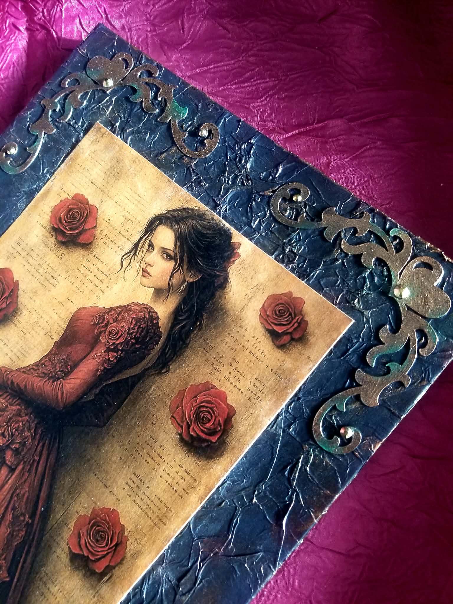 Sketchbook A4 - La Demoiselle Écarlate