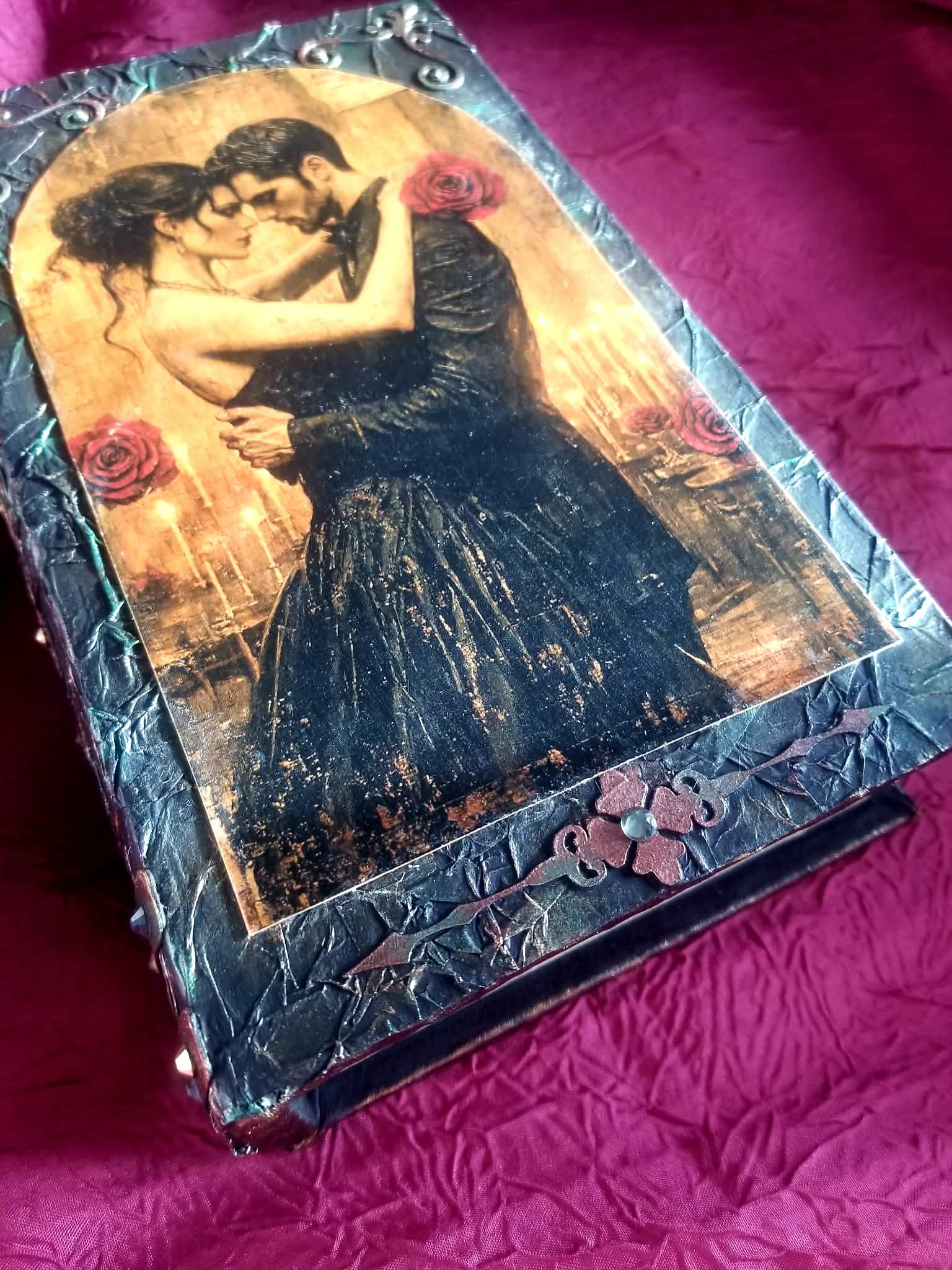 Petite Relique - La Danse Éternelle